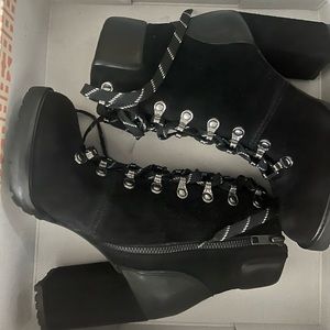 Black Gianni Bini Boots
